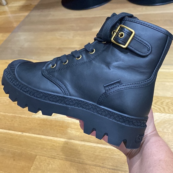 Coach Trooper Mid Top Womens leather Boots .$240 - Picture 3 of 10